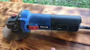 Обзор болгарки Vniissok vgs-1050 . Отзыв болгарки Vniissok vgs-1050.