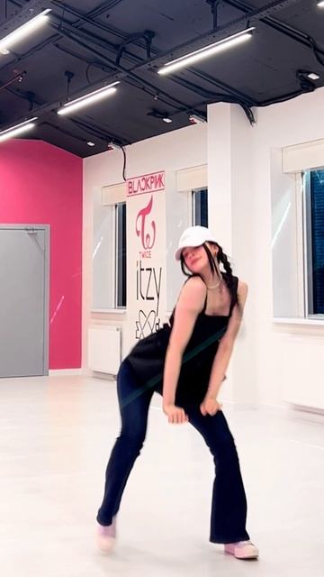 #kpop #kitsune #dance #kitsunekpop #kpopdance #kpopcoverdance