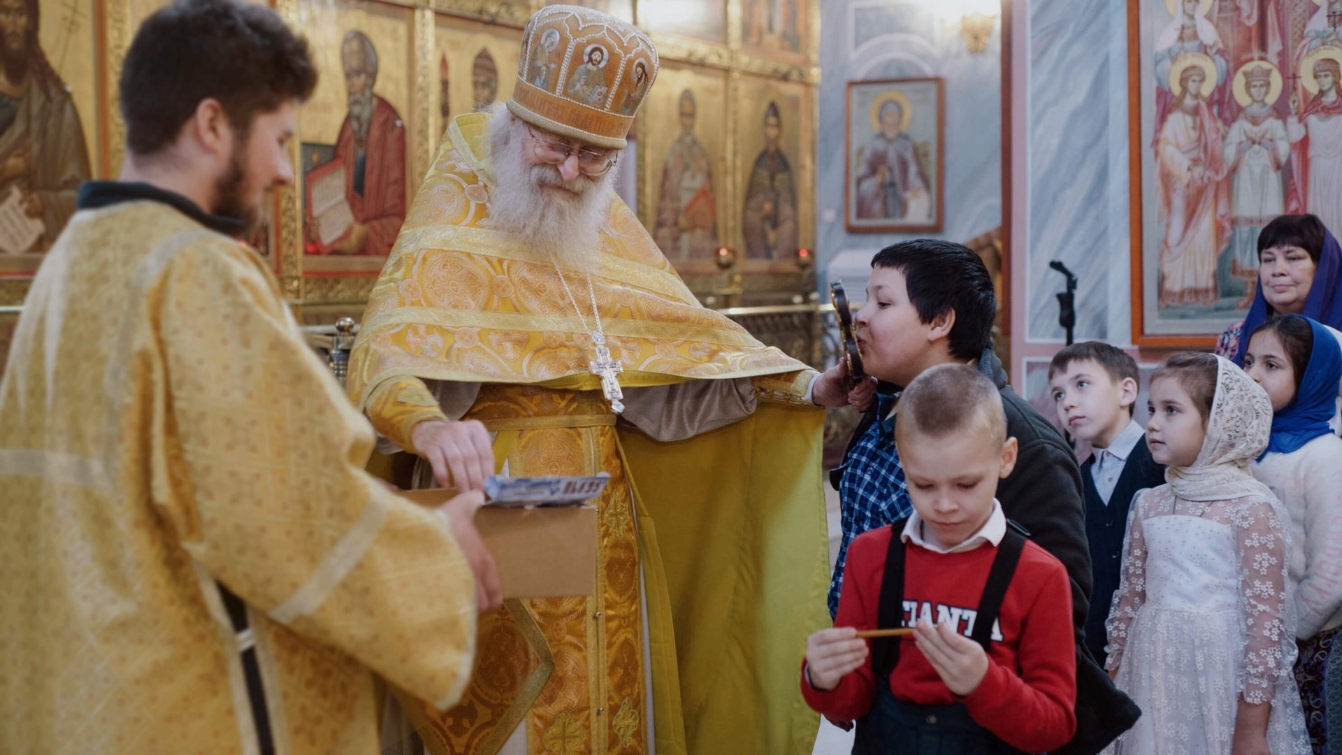 Вы — свет мира. Воскресная проповедь на Евангелие от Матфея. 29.06.2025 г. смотреть онлайн