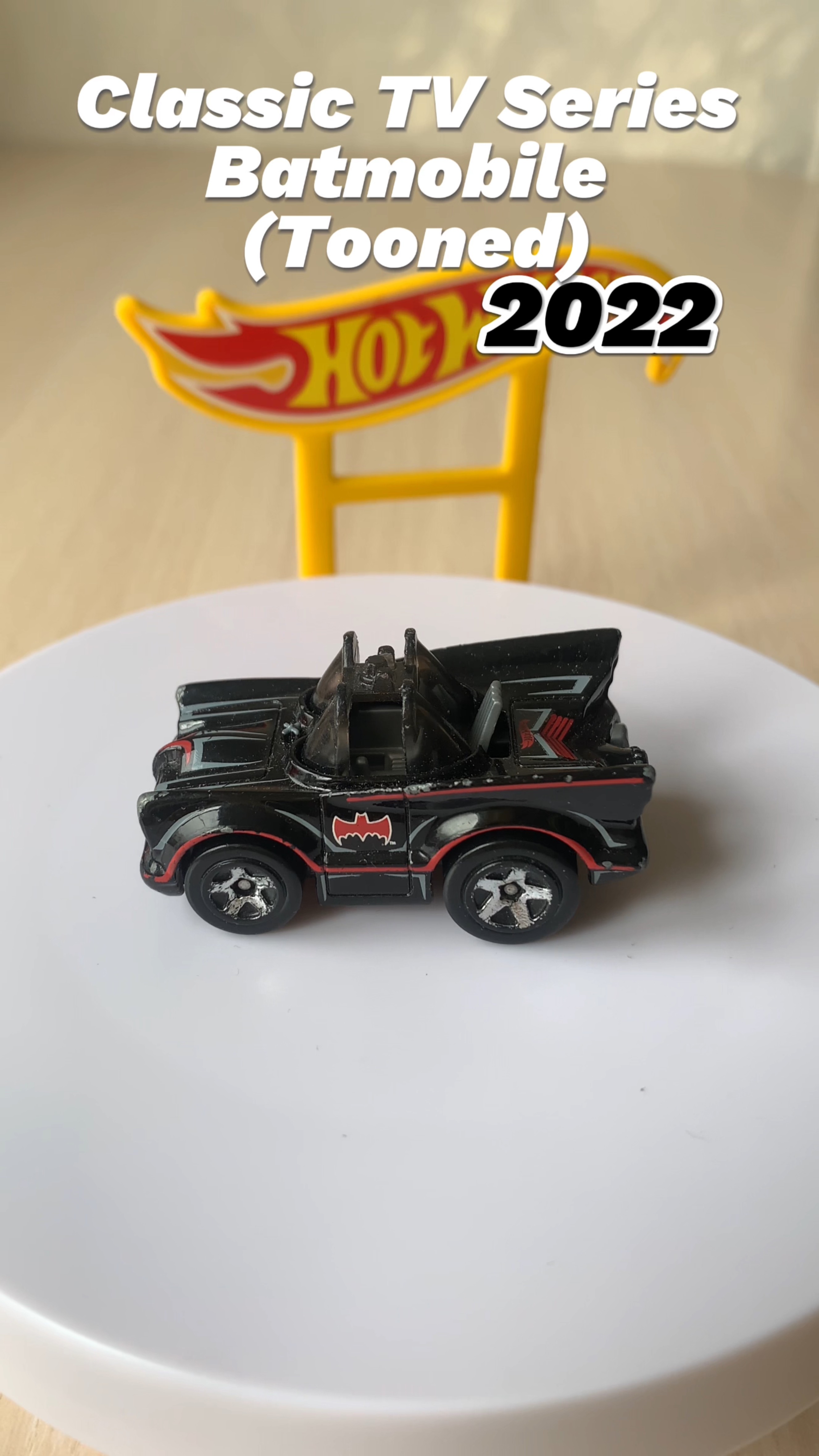 Classic TV Series Batmobile (Tooned) 2022 Hot Wheels