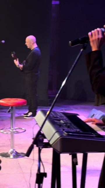 Заеду в гости, заваришь чаю, я расскажу как часто по тебе скучаю #сергейлюбавин #shortsmusic #music смотреть онлайн