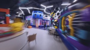 Что находится внутри парка Луномосик !?