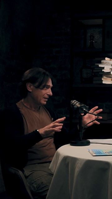 РЕЖИССЕР В КИНО И ТЕАТРЕ 📽️📺 ЭВКЛИД КЮРДЗИДИС РАСКРЫВАЕТ ГЛАВНУЮ РАЗНИЦУ #кино #интервью #шоу смотреть онлайн