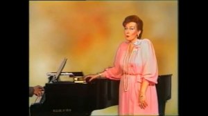 "Звать любовь не надо" исп. Елена Шабунио