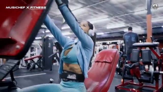 трень под музыку