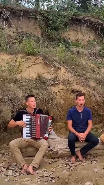 Невероятно красиво! В грязи лежал я словно лист осенний. Братья из Михайловки смотреть онлайн