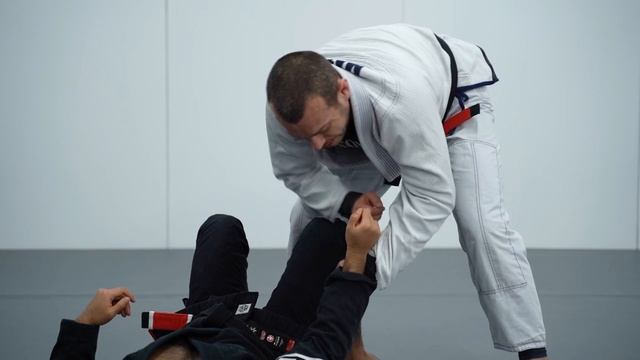 2 - Sleeve Grip смотреть онлайн