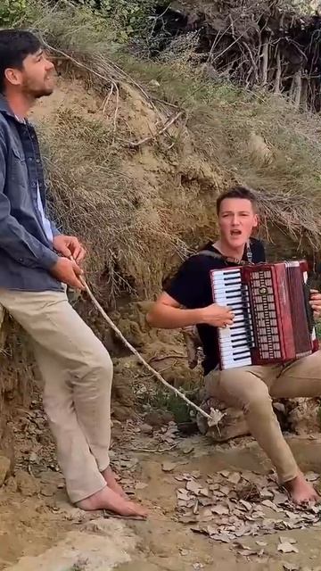 Таланты из глубинки! В грязи лежал я словно лист осенний. Братья из Михайловки смотреть онлайн