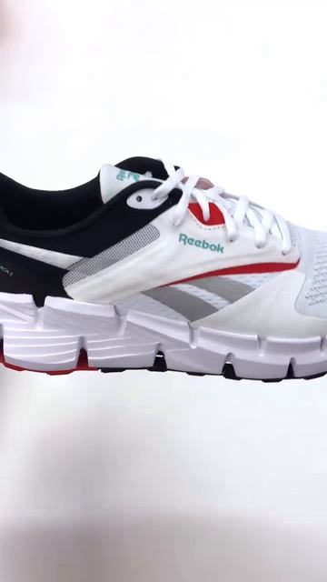 Спортивная модель Reebok Zig Dynamica 5 смотреть онлайн