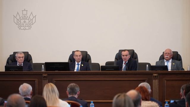 Принял участие в 62-ой пленарной сессии ЗСК смотреть онлайн