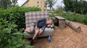 Большие аппетиты, Бездомный голодающий Сиплый, Поясница Поставщика, Угловые разрушители, простыл'