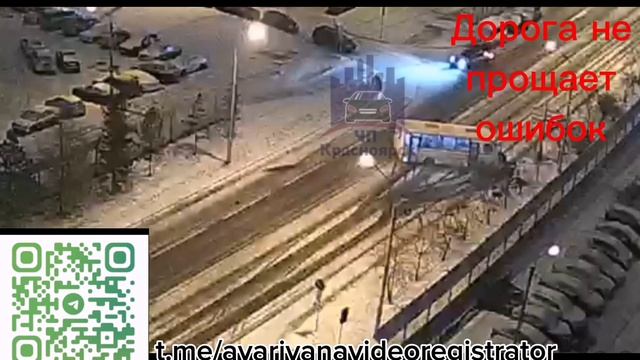 Авария на видеорегистратор #3 смотреть онлайн