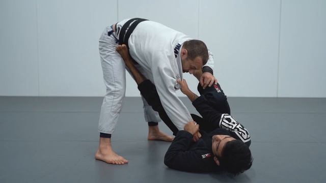 6 - Foot on Hip смотреть онлайн