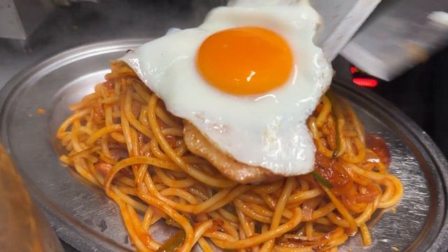Shinjuku's Hardest Working Part-Time Waitress? 400 Plates Of Spaghetti!