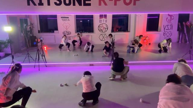 Hyunjin - Play With Fire // KITSUNE K-POP #coverdance #studiondance #kpop #hyunjin #playwithfire