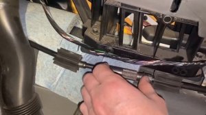 Регулировка стояночного тормоза Volvo XC90