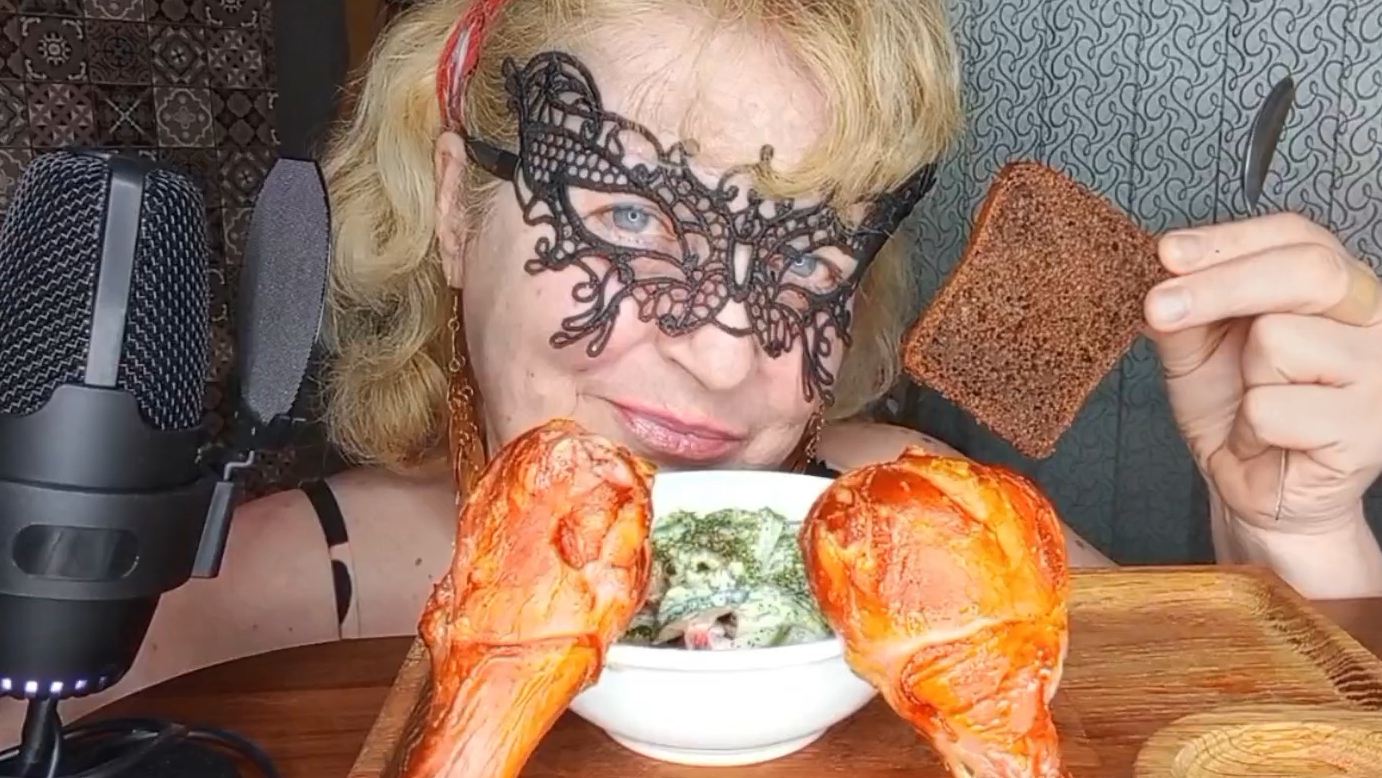 💥МИНИ ОБЖОРЧИК"ЛЕТУЧАЯ МЫШЬ ПОД СОУСОМ"💥 смотреть онлайн