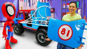 Человек Паук стал механиком! Спасаем машинки