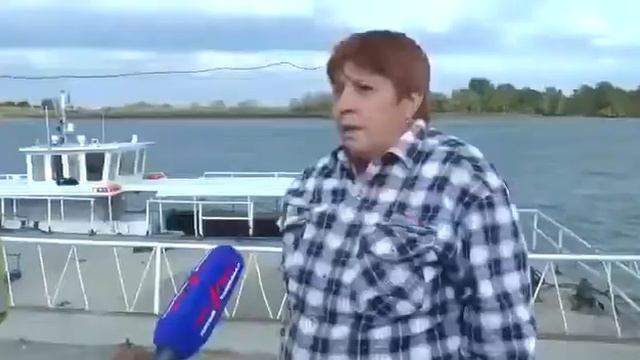 Шокирующее интервью с берега реки смотреть онлайн