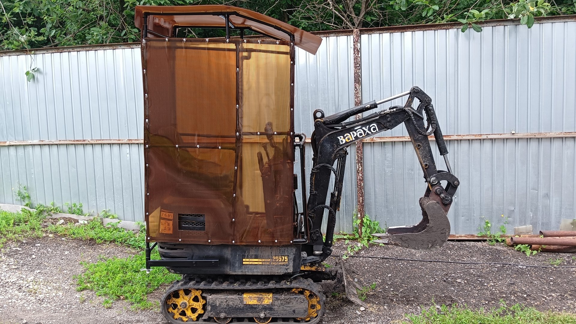 Мини экскаватор 29575. Кабина своими руками. смотреть онлайн