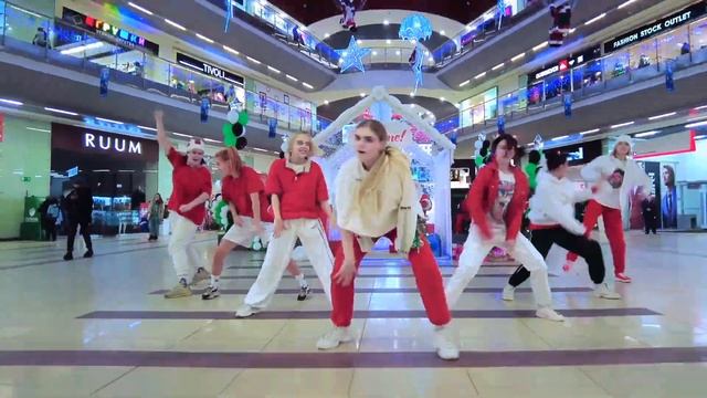 The Black Eyed Peas - Let's Get It Started (COLOR Choreography) Dance Cover By KITSUNE K-POP