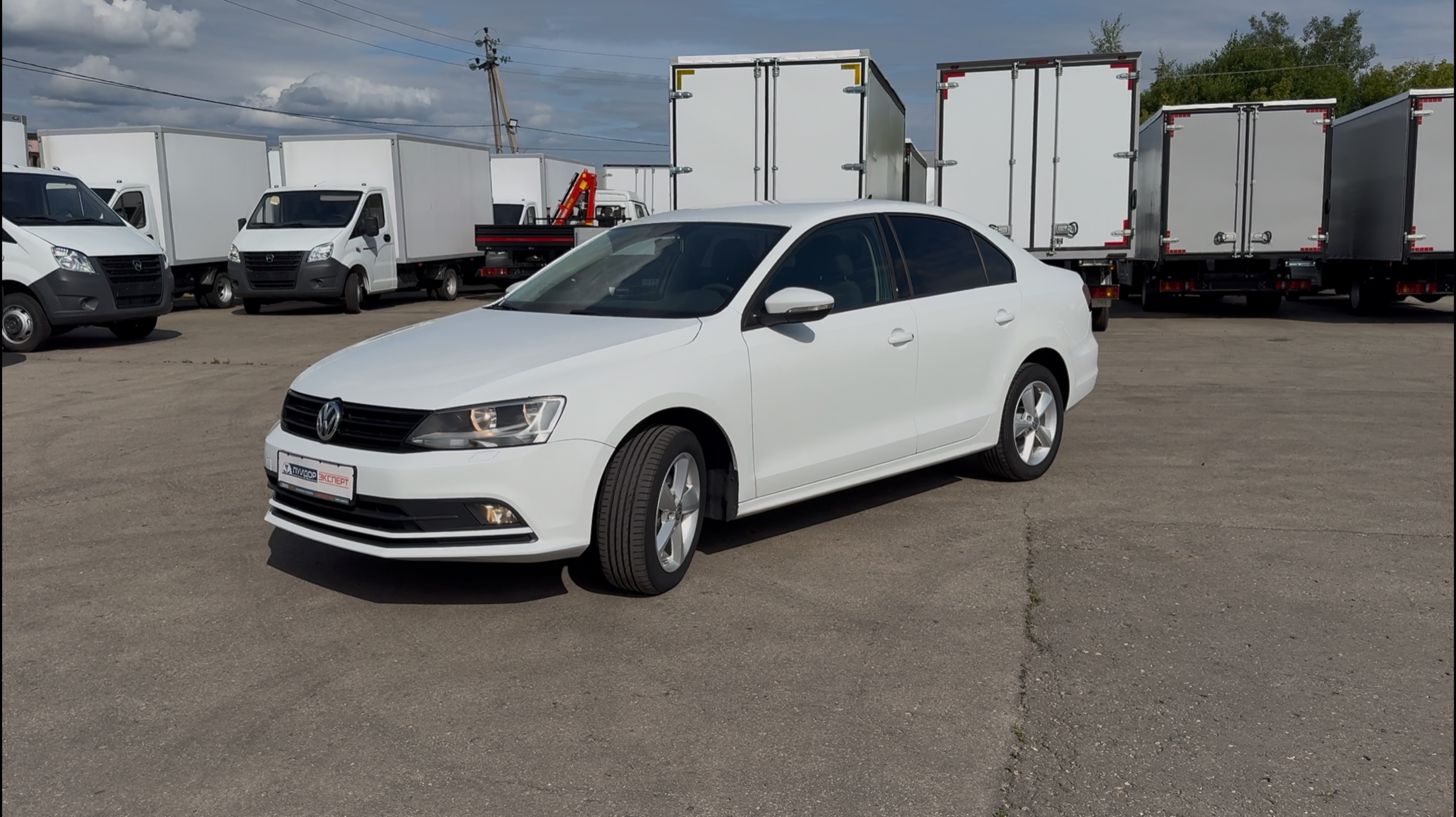 Volkswagen Jetta 2016 смотреть онлайн