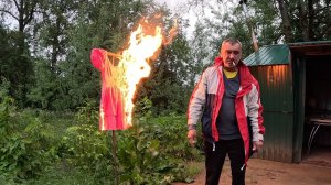 Лишили зарплаты, Бомж из подворотни, ДК засрал жилплощадь, Этиловый гонщик,Побег от бед,Жгём платье'