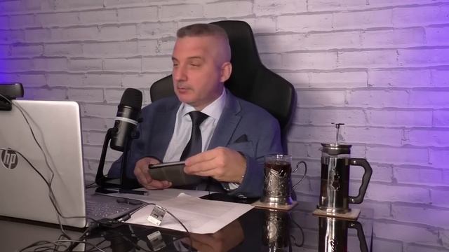 Политика и мир, часть 1 // беседа Михаила Левина с Александром Бобылёвым смотреть онлайн
