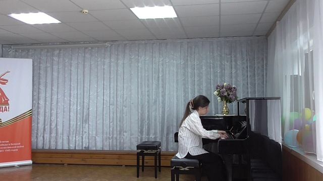 Чернышева Екатерина (преп. Котова Е.В.). Выпускница ДШИ р.п. Новые Бурасы