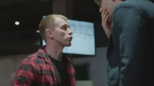 Сериал «Секреты Лизы» 1 сезон  4 серия. Фрагмент с моим участием в роли фаната.