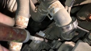 Снять стартер с Лексус LX 470 (TOYOTA LAND CRUISER 100) снимаем стартер.