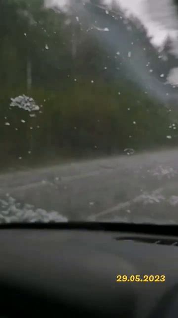 ГРАД на трассе из Новосибирска. Отделались испугом . #град #Новосибирск #Новокузнецк