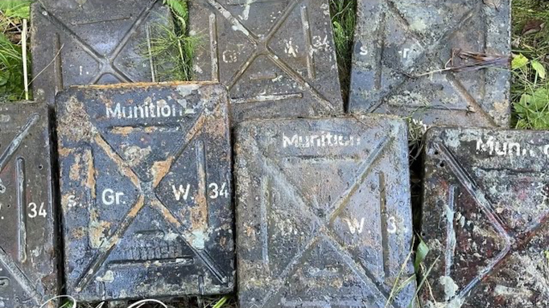 Коп по войне . Ящики из блина сохранились как новые смотреть онлайн