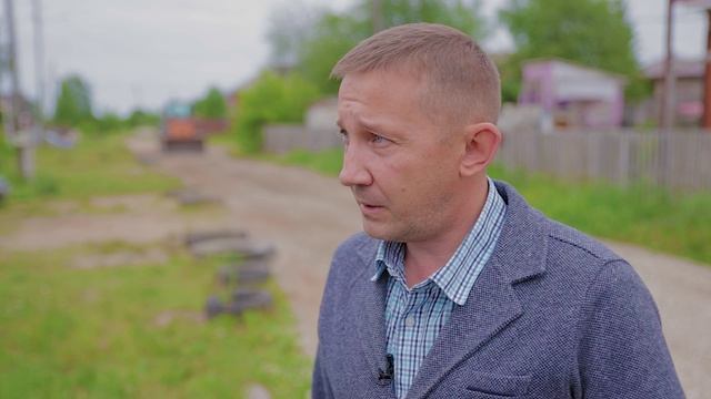 В частном секторе Соликамска и сельских территориях началась отсыпка дорог щебнем. Соликамск ТВ.