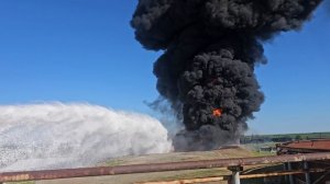 пенное пожаротушение установкой СОПОТ в амбар с нефтепродуктами
