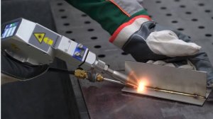 ЛАЗЕРНАЯ СВАРКА / ЧИСТКА / РЕЗКА 3 В 1 / I-WELD RL-F1500