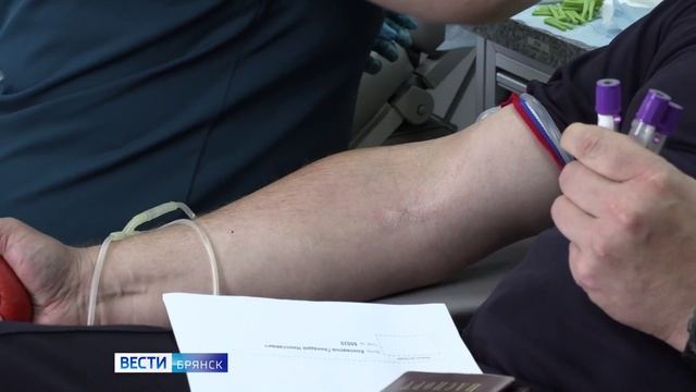 ГТРК Брянск. Полицейские провели акцию по добровольной сдаче редкого вида крови смотреть онлайн