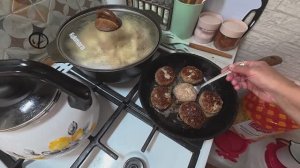 Как один день, ЖИЗНЬ ПРОСТЫХ ЛЮДЕЙ В ДЕРЕВНЕ. Забыла за обязанности, ЗАВТРАК