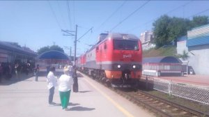 ЭП2К-060 с перегоняемым ЭП2К-255 и поездом №301 Новосибирск-Алматы