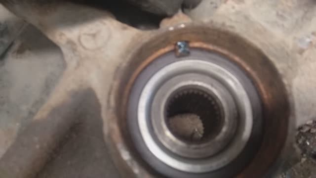 Замена ступичного подшипника. смотреть онлайн