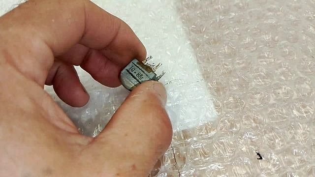 Назад в СССР | Эльфа 201-1 донор: меняем магнитную головку на оригинал - весь процесс