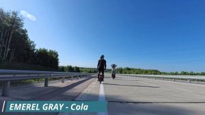 По закрытой дороге на моноколесах