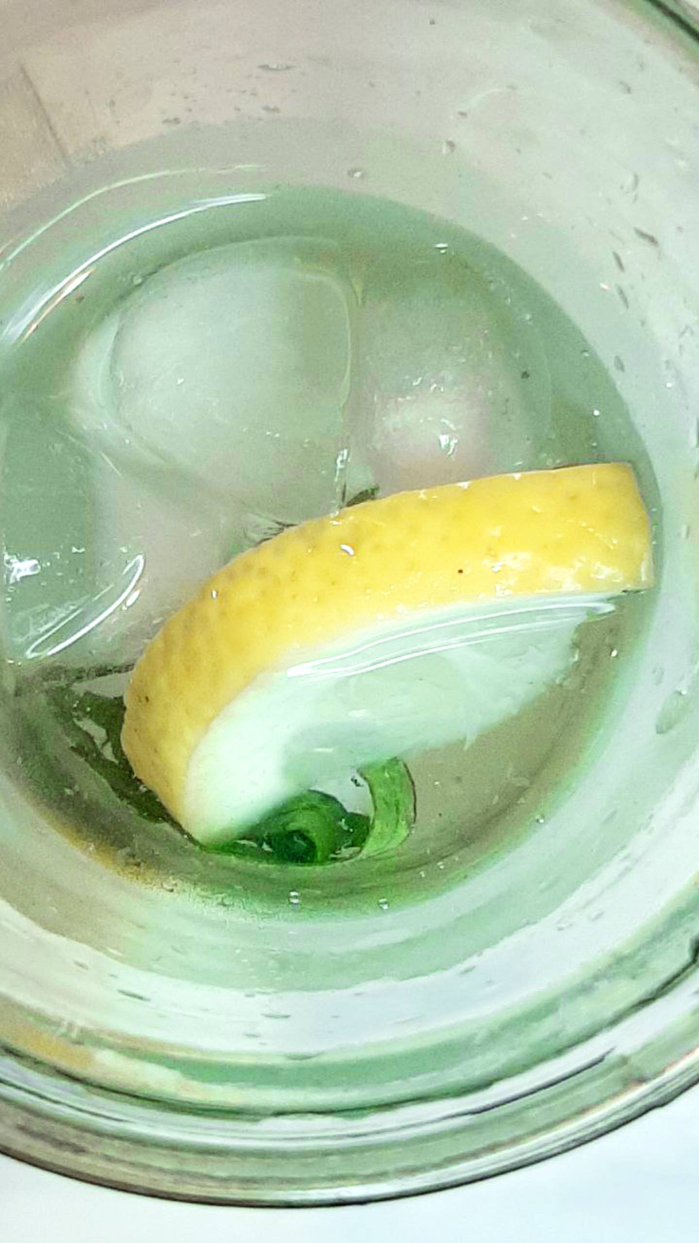 Лимонад с эстрагоном. Дюжина рецептов домашних лимонадов (12). смотреть онлайн