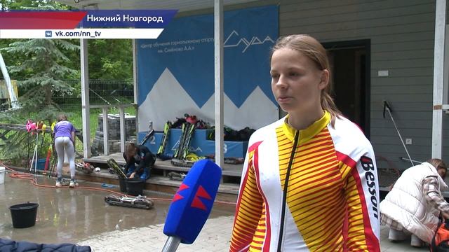 Межрегиональные соревнования по летним горным лыжам стартовали на спортивной базе «Слуда» смотреть онлайн