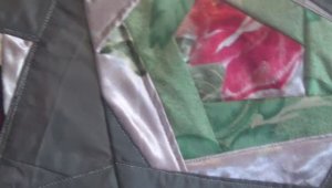 ЛОСКУТНОЕ шитье.  КРЕЙЗИ-РОЗЫ      ПОДПИШИСЬ