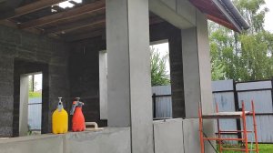 Оштукатуривание фасадных стен дома из арболита по маякам