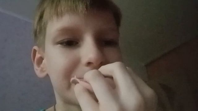 Съел всю еду в скулбой ранавей, и в реал лайф. Ate all the food in schoolboy runaway and real life. смотреть онлайн