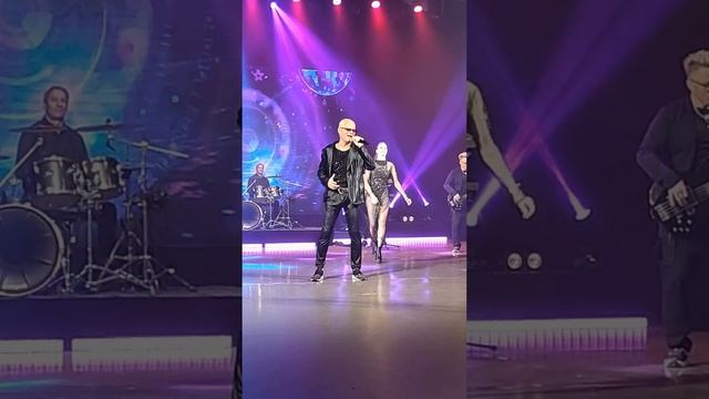 D.White — In The Darkness Of The Night. Концертное видео. Eurodisco, New Italo Disco смотреть онлайн