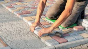 Полный процесс и варианты укладки тротуарной брусчатки / установка бордюрного камня