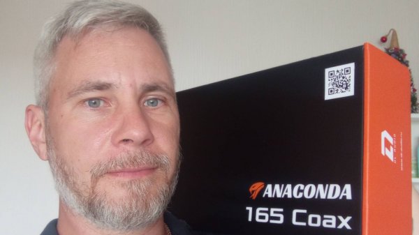 Установка динамиков DL Audio Anaconda Coax 165 Coax в Polo